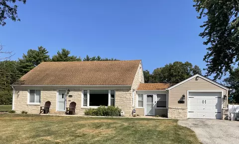 3240 N 129th, Brookfield, WI 53005