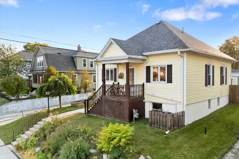 1814 S 8th, Sheboygan, WI 53081
