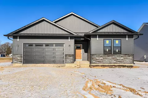 1219 Evergreen #LT 14, Delavan, WI 53115