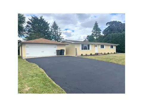 209 E South, Lake Geneva, WI 53147