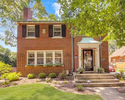 633 Crescent, Wauwatosa, WI 53213