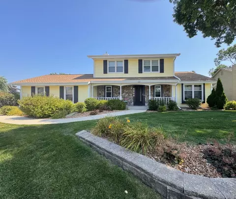 4040 S Avon, New Berlin, WI 53151
