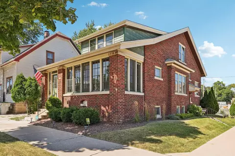 348 E Howard, Milwaukee, WI 53207