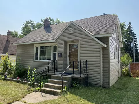 2467 S 66th, West Allis, WI 53219