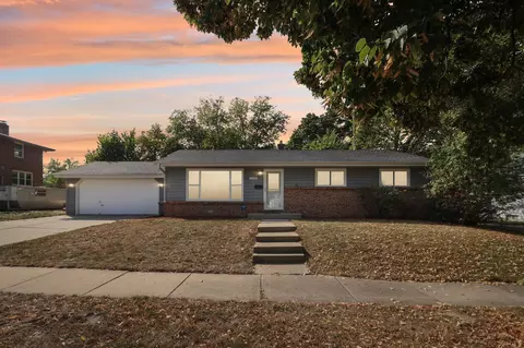 2319 N 71st, Wauwatosa, WI 53213
