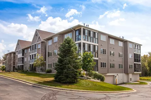 219 Oconomowoc, Oconomowoc, WI 53066