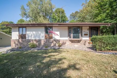 312 Briar, West Bend, WI 53090