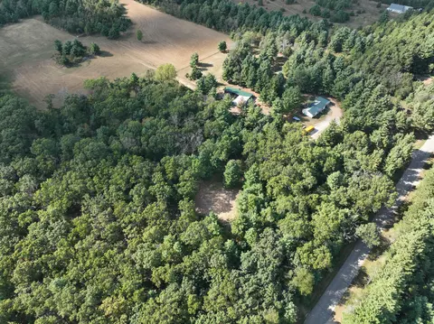 N7457 4th, Springfield, WI 53964