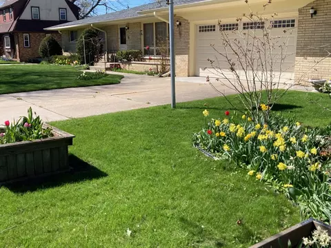 5906 Sunset, Mount Pleasant, WI 53406