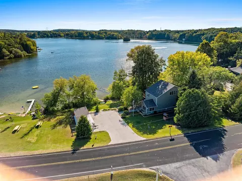 8904 Pigeon Lk, Liberty, WI 54245