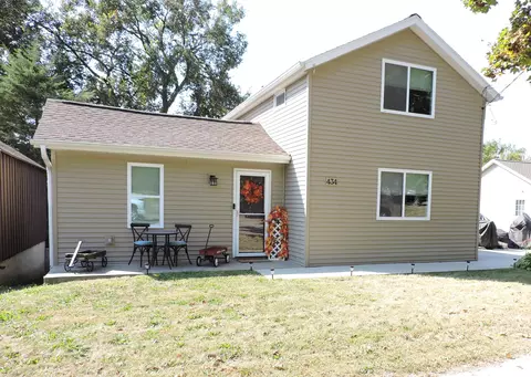 434 N Jefferson, Whitewater, WI 53190