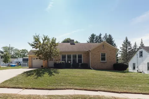 1321 Sunset, Watertown, WI 53094