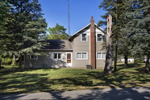 w370s1673 Utica, Ottawa, WI 53118