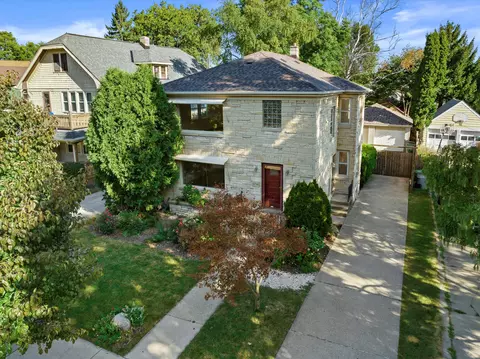 1716 W Lawn, Milwaukee, WI 53209