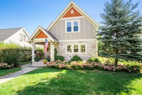 155 S James, Waukesha, WI 53186