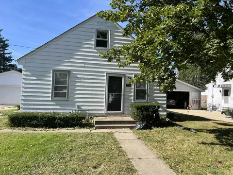 4703 W Montrose, Milwaukee, WI 53219