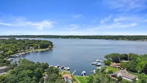 w280n1375 Cloverleaf, Delafield, WI 53072