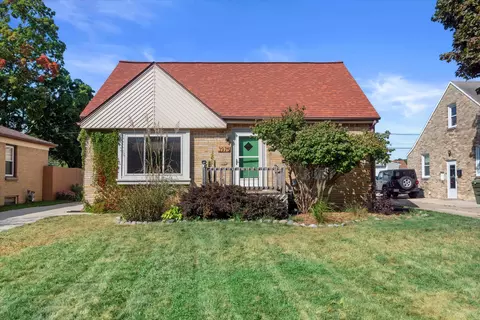 3975 S Taylor, Milwaukee, WI 53207