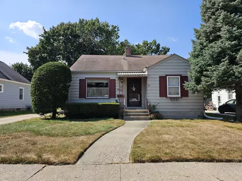 7416 18th, Kenosha, WI 53143