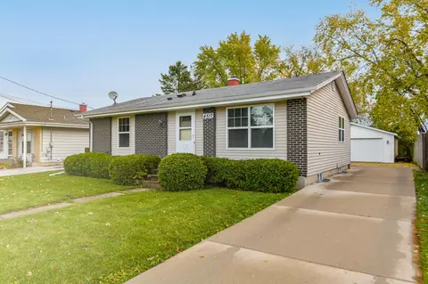 4517 40th, Kenosha, WI 53144