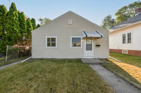 2029 West, Racine, WI 53403
