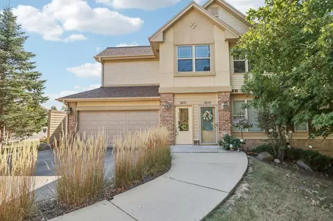 8637 S Deerwood #45, Franklin, WI 53132