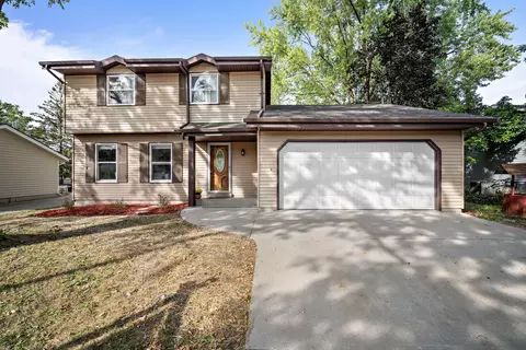 1918 Garland, Waukesha, WI 53188