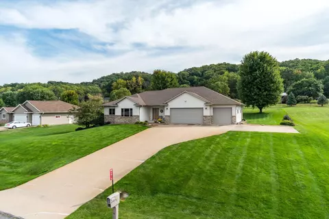 w5975 Schultz Lane, Onalaska, WI 54650