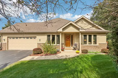7014 S Fieldstone, Franklin, WI 53132