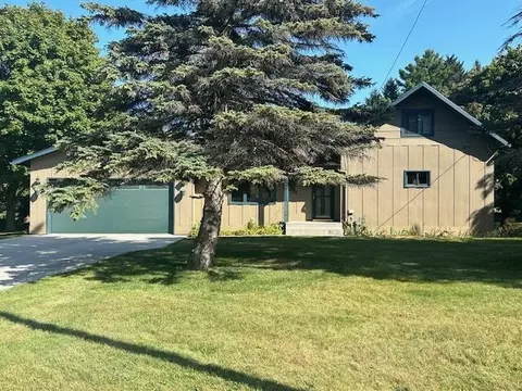 4727 S 12th, Sheboygan, WI 53081