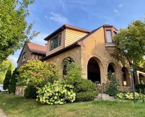 1800 S Layton, Milwaukee, WI 53215