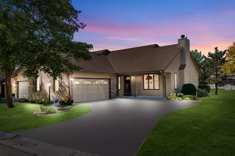5371 S Cambridge, Greenfield, WI 53221