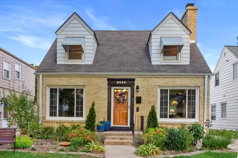 2450 N 86th, Wauwatosa, WI 53226