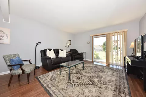 10620 N Ivy #19, Mequon, WI 53092
