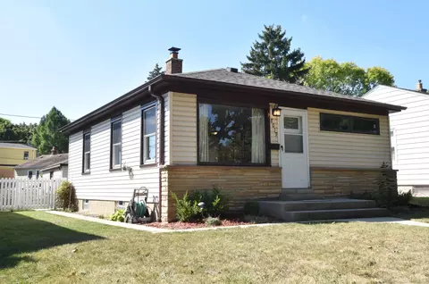 8019 W Lisbon, Milwaukee, WI 53222