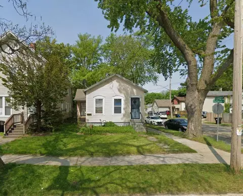 1442 Buchanan, Racine, WI 53402