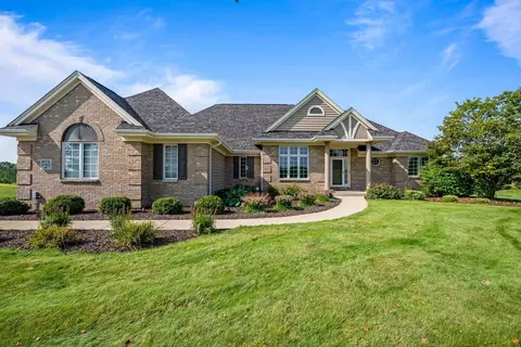 w376n7955 Mcmahon, Oconomowoc, WI 53066