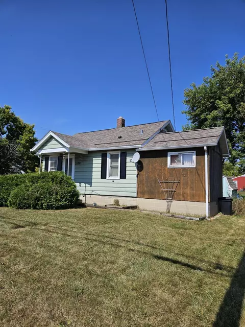 5320 65th, Kenosha, WI 53142