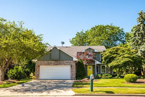 4415 81st, Kenosha, WI 53142
