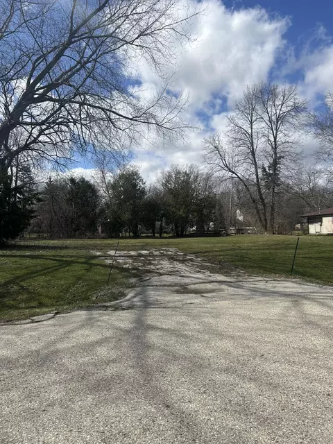 9091 N Silver Brk, Brown Deer, WI 53223