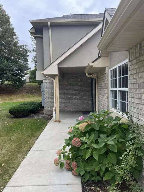 9056 W Elm #A, Franklin, WI 53132