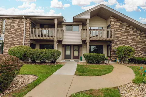 w176n9738 Riversbend, Germantown, WI 53022