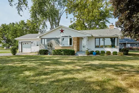 9138 388th, Randall, WI 53105