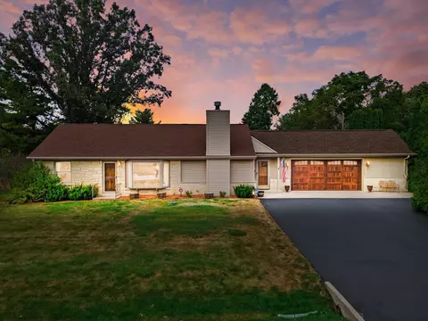 12514 W W Park, New Berlin, WI 53151