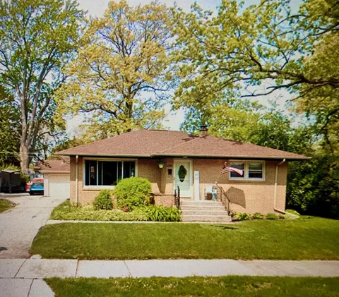 3416 3rd, Racine, WI 53402