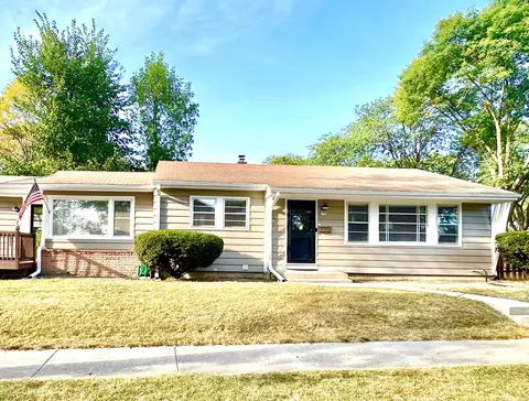 8104 W Auer, Milwaukee, WI 53222