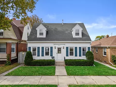 2212 Green, Racine, WI 53402