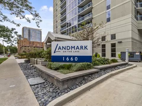 1660 N Prospect #1601, Milwaukee, WI 53202
