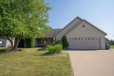 1435 E Parkside, Oak Creek, WI 53154