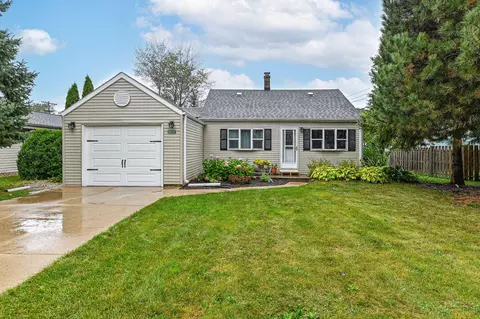 5919 S 34th, Greenfield, WI 53221